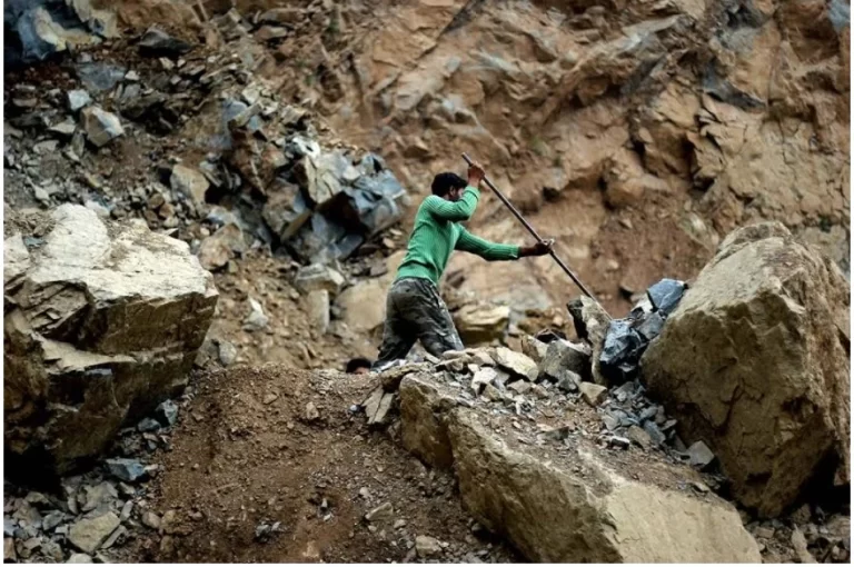 A Legacy at Risk The Uncertain Future of Stone Quarry Workers in Tehsil Pampore