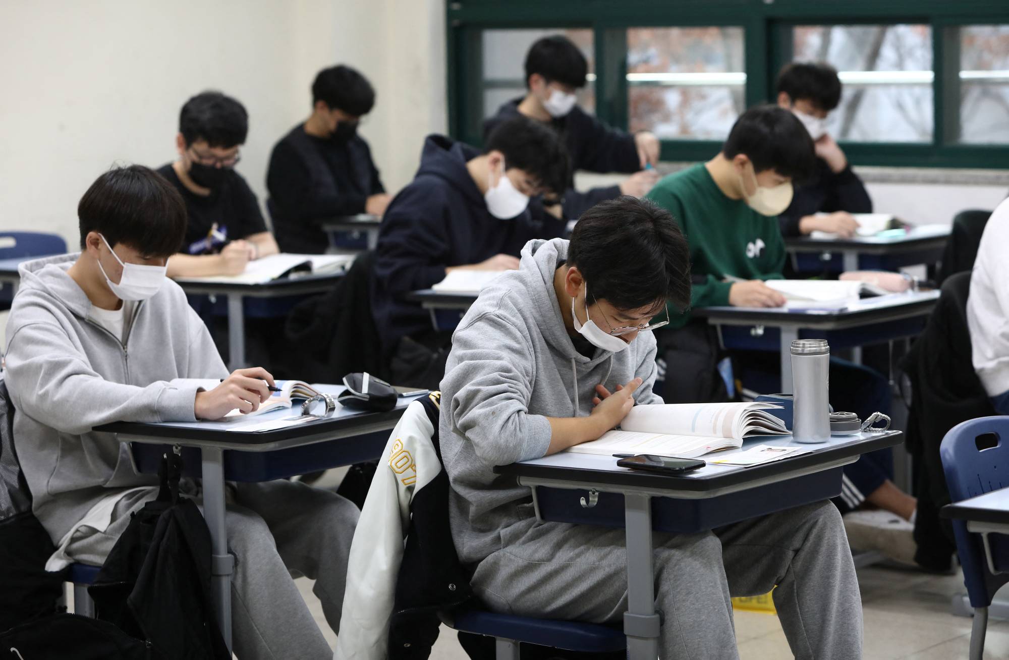 Nearly 50 Schools in South Korea Set to Close in 2025 Amid Drastic Decline in Student Population