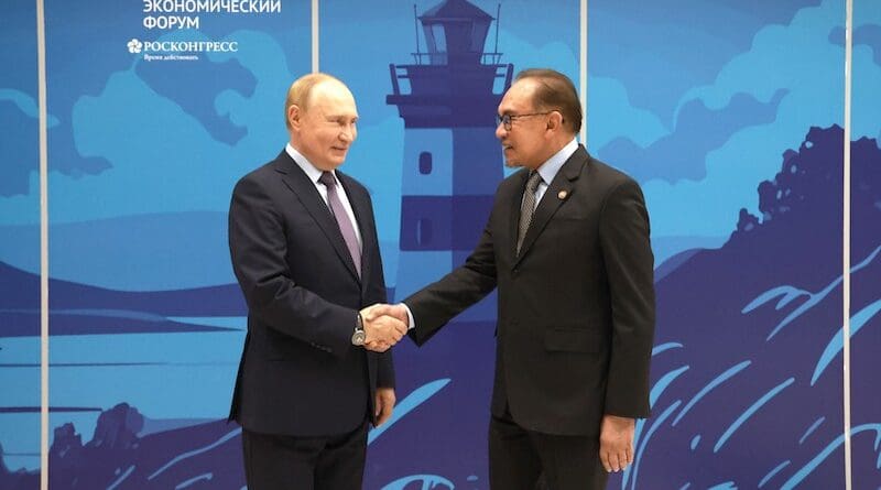 Anwar-Putin Meeting Takes Center Stage in Warm and Strategic Visit to Russia