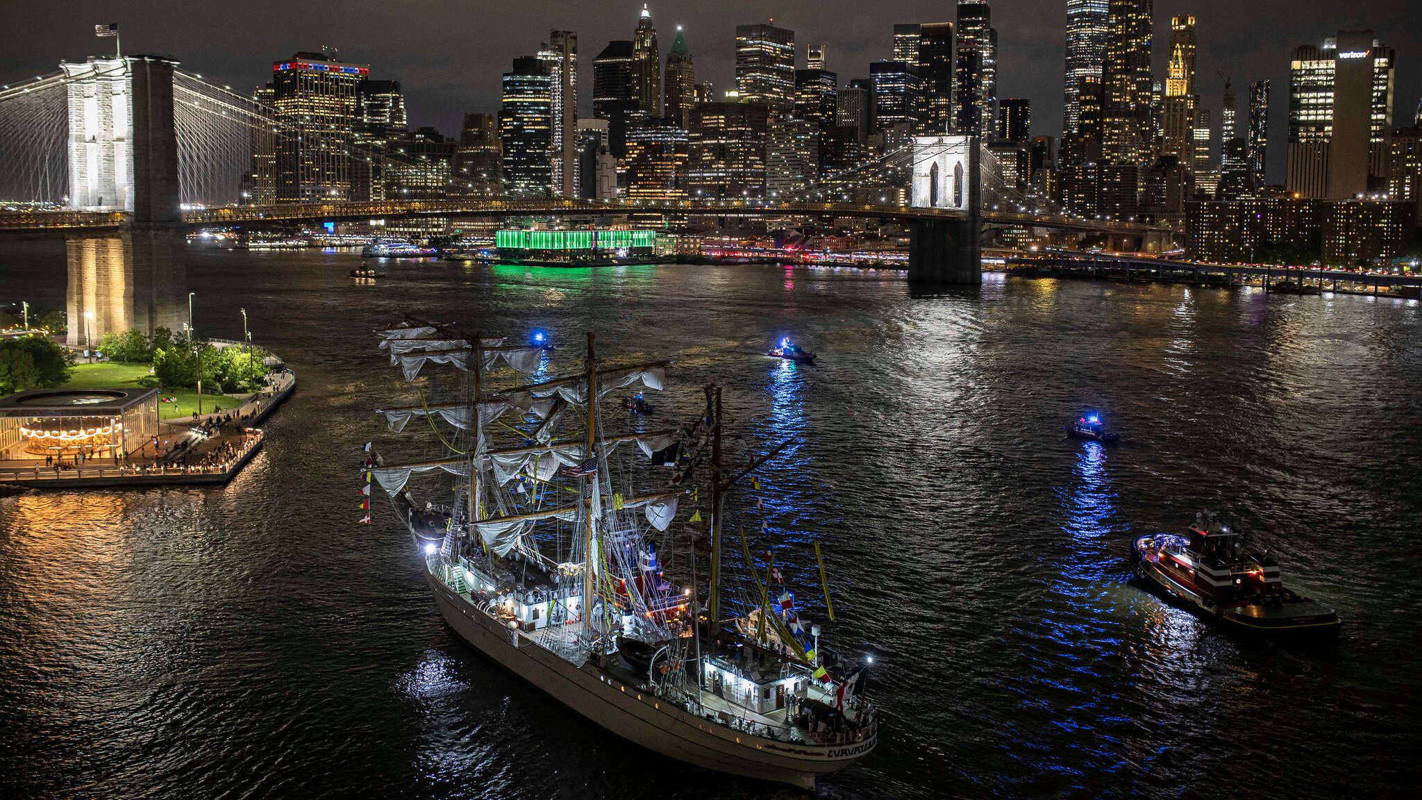 Tragedy on the East River: Mexican Navy Tall Ship Strikes Brooklyn Bridge, Leaving 2 Dead