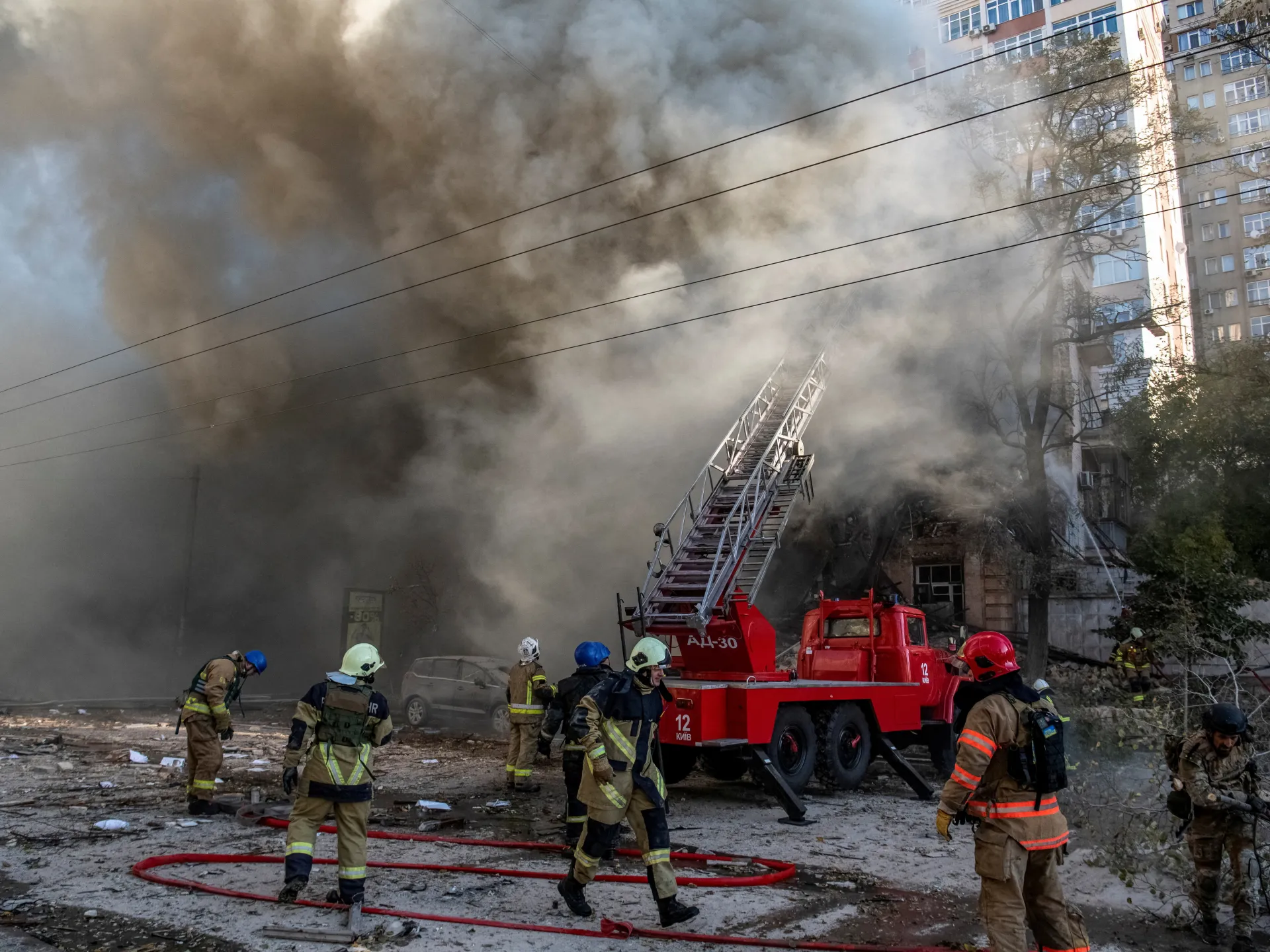 Russia Unleashes Relentless Drone and Missile Assault on Ukraine Defies Global Pressure for Peace