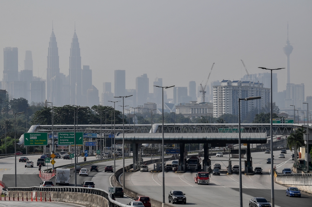 Nine Malaysian Areas Face Unhealthy Air Levels: What You Need to Know
