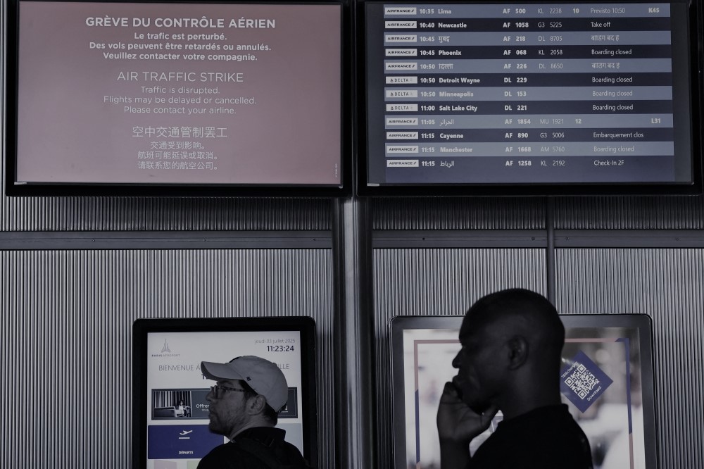 Iran Reopens Skies and Airports After Turbulent Weeks of Conflict