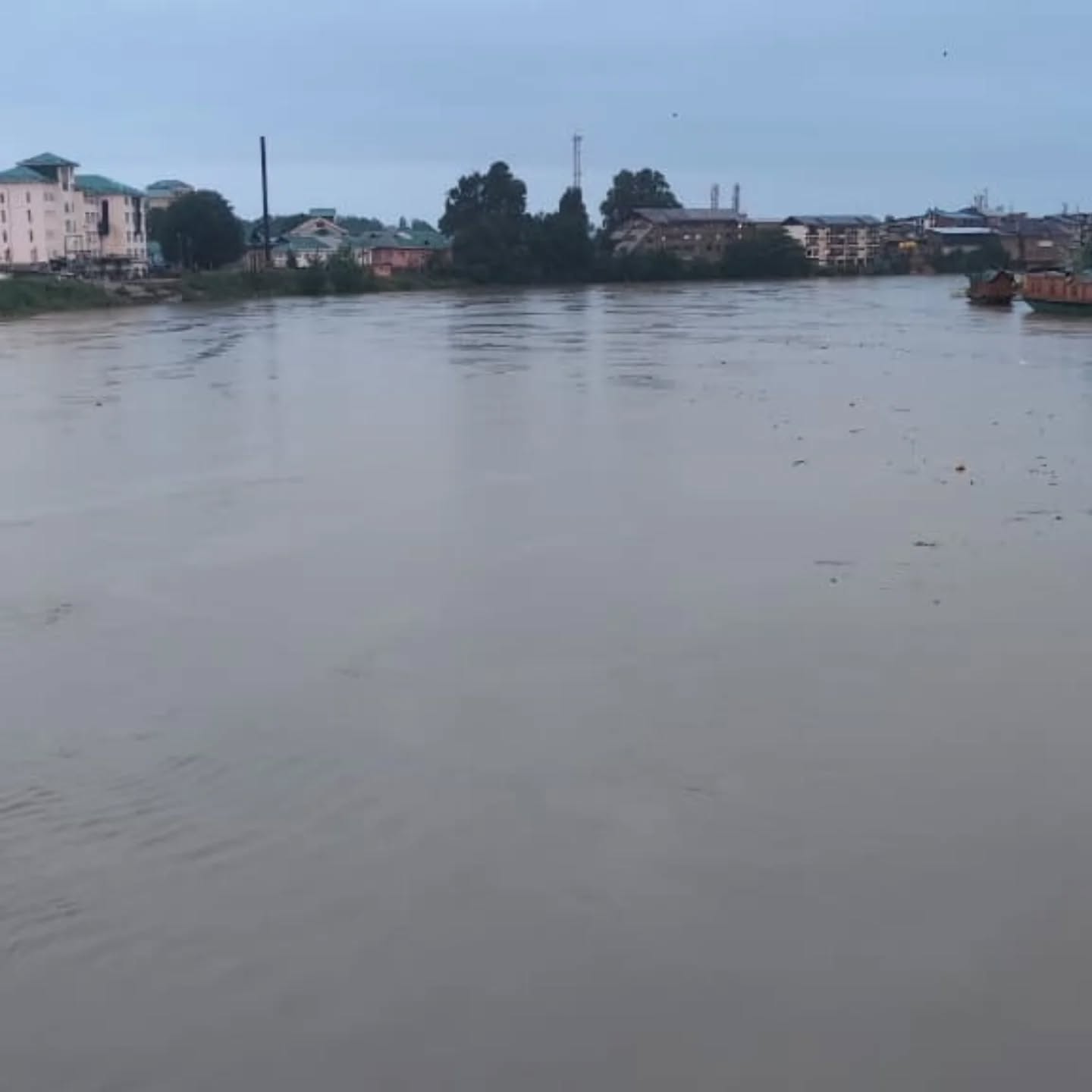 Flood Declared in Jhelum: Kashmir on High Alert After River Crosses Danger Mark