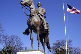 Confederate General's Statue to Return to Washington Amid Deep Divides in American History