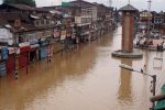 Urgent: Srinagar Locals Urged to Evacuate Amid Rising Flood Risk – A Community on Alert