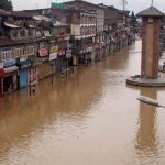 Urgent: Srinagar Locals Urged to Evacuate Amid Rising Flood Risk – A Community on Alert