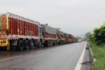 Apple Growers Cry for Help: Mughal Road Restrictions Threaten Kashmir’s Economy