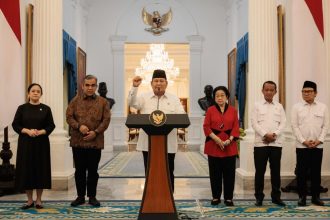Indonesian Leader Prabowo Heads to China Amid Lingering Grief at Home