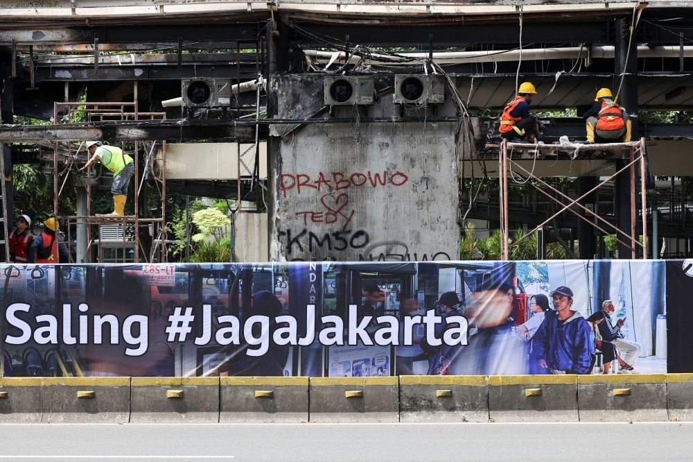 Inequality and Job Cuts Keep Tensions High in Indonesia, Despite Government Concessions