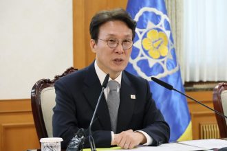 South Korean PM Calls for Unity and Respect Ahead of APEC Summit: A Stand Against Hate and Division