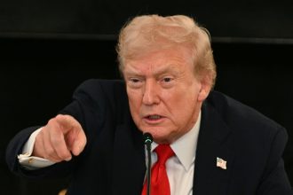Trump Calls for Jailing of Illinois Governor and Chicago Mayor Amid Intensified Deportation Crackdown