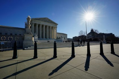 US Supreme Court to Weigh Trump’s Tariffs, Presidential Powers, and Religious Freedom in New Term