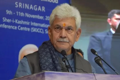 Delhi Blast: LG Manoj Sinha Urges Citizens to Stand United Against Terrorism