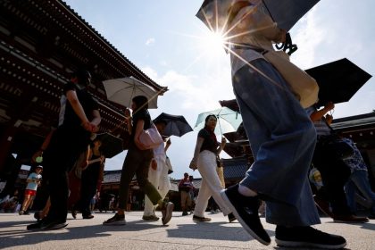 Hundreds in Japan Sue Government Over Climate Inaction