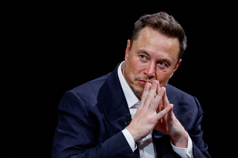 Elon Musk’s X Agrees to Follow Australia’s New Under-16 Social Media Ban