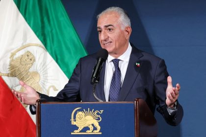 Exiled Iranian Royal Reza Pahlavi Calls for Global Action as Deadly Protests Shake Iran’s Future