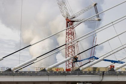 Trump Threatens to Block Canada–US Bridge Opening Amid Fresh Trade and Ownership Dispute