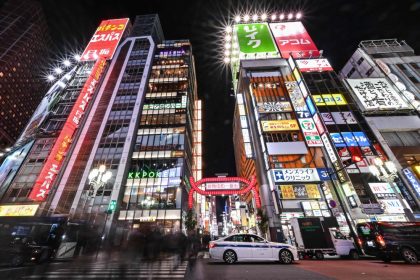 Back to WFH? Asia Revisits Covid-Era Playbook Amid Fuel Crisis