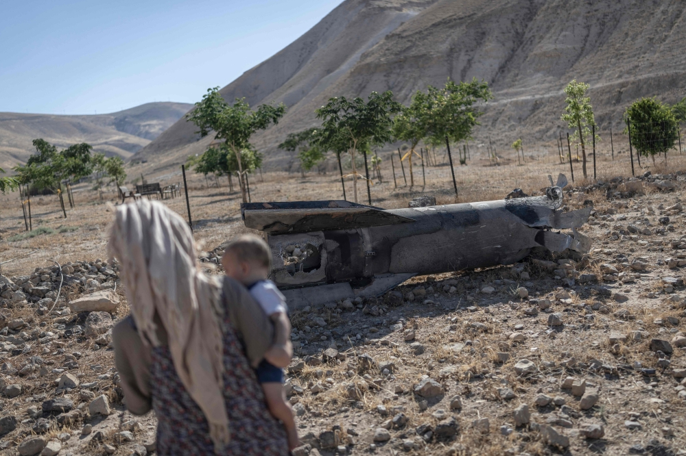 Iran Launches Missile Strikes on US Bases in Jordan and Bahrain, Raising Fears of Wider Middle East Conflict
