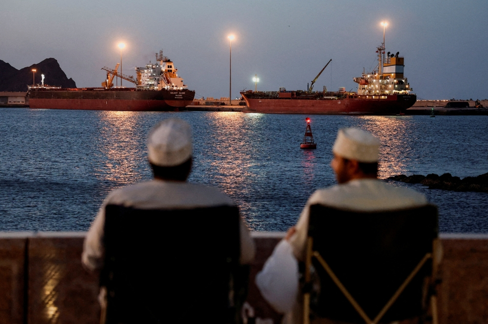 Hormuz Strait Reopening Plan Faces Questions as Iran Signals Possible Maritime Service Charges