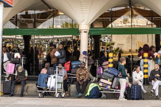 Kenya airport strike leaves hundreds of passengers stranded overnight as flight disruptions continue