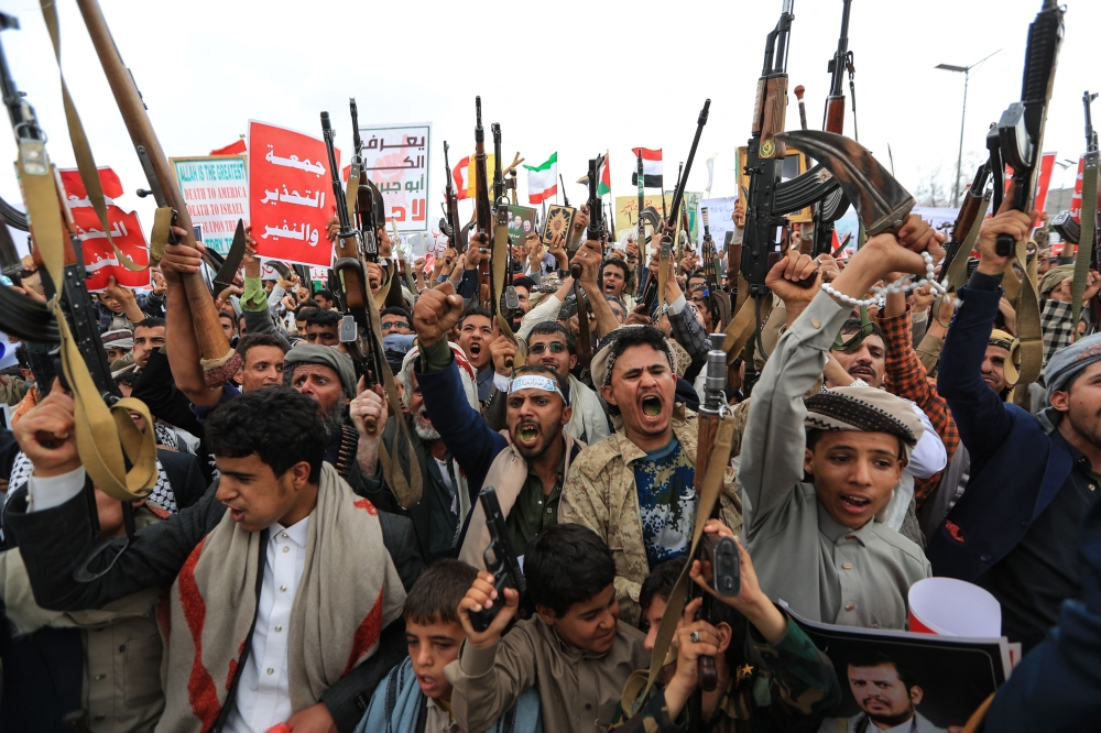 Iran warns Saudi Arabia it cannot contain Houthis as Yemen conflict intensifies