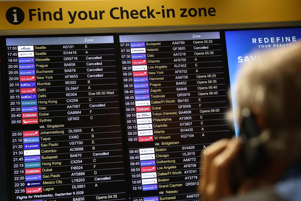 UK Air Travel Chaos Deepens as Air Traffic Control Glitch Grounds Hundreds of Flights