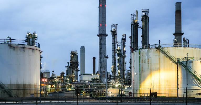 Oil majors face spending test from Iran war windfall cash